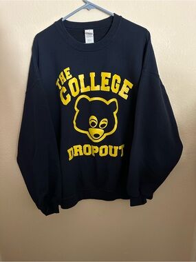 Gildan Men’s Navy Blue Crewneck Sweatshirt with Yellow Graphic—Size 2XL